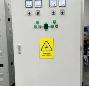 Tủ ATS Mitshubishi 2000A dùng PLC Siemens LOGO! 230RCE Tủ ATS Mitshubishi 2000A dùng PLC Siemens LOGO! 230RCE