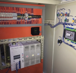 Tủ Điều Khiển Máy Phát Điện Comap10 + ATS Tủ Điều Khiển Máy Phát Điện Comap10 + ATS