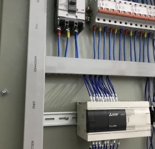 Tủ điều khiển trạm trộn cát cho khuôn đúc